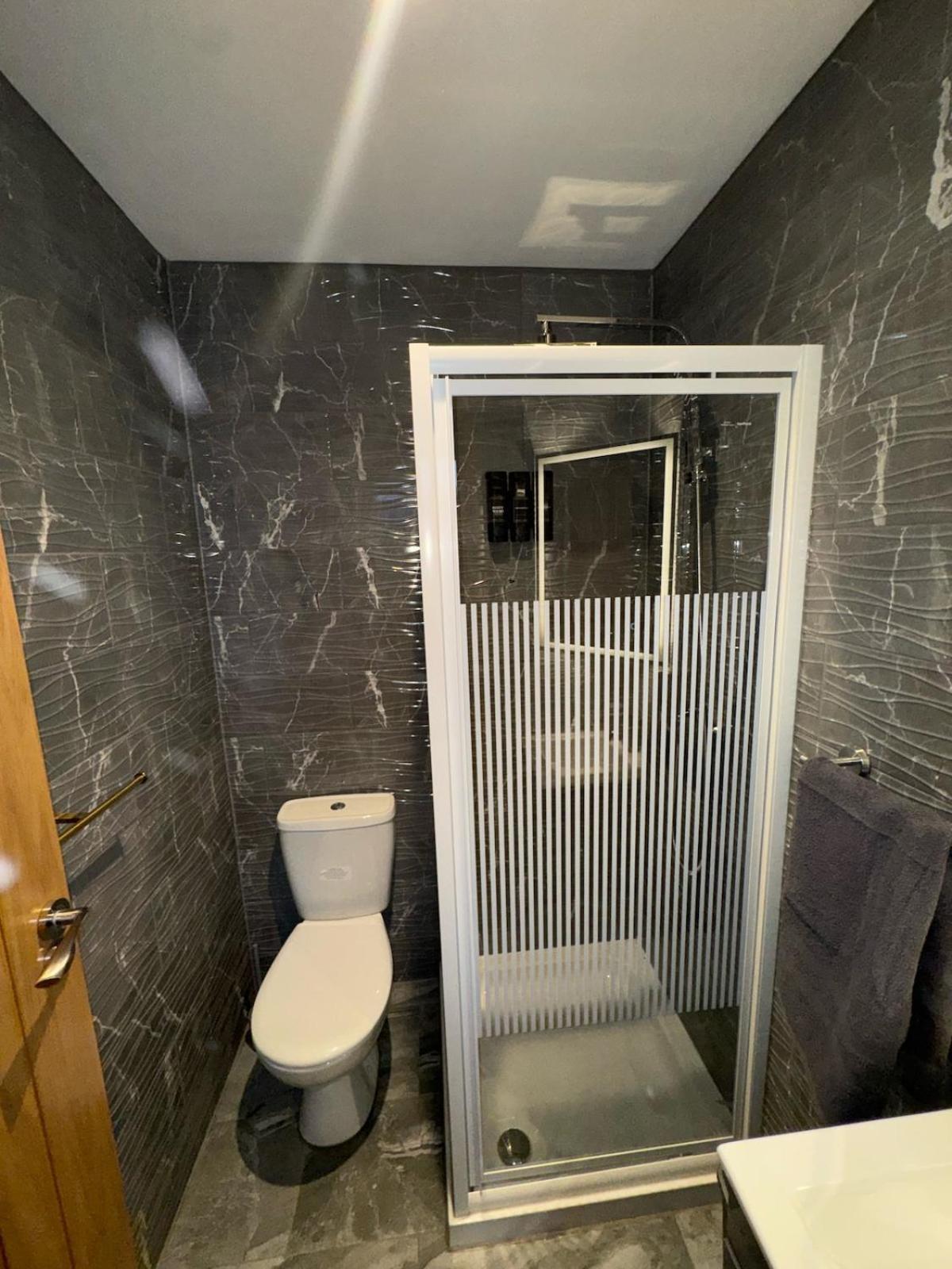 M16 Deluxe - 2 Appartement *